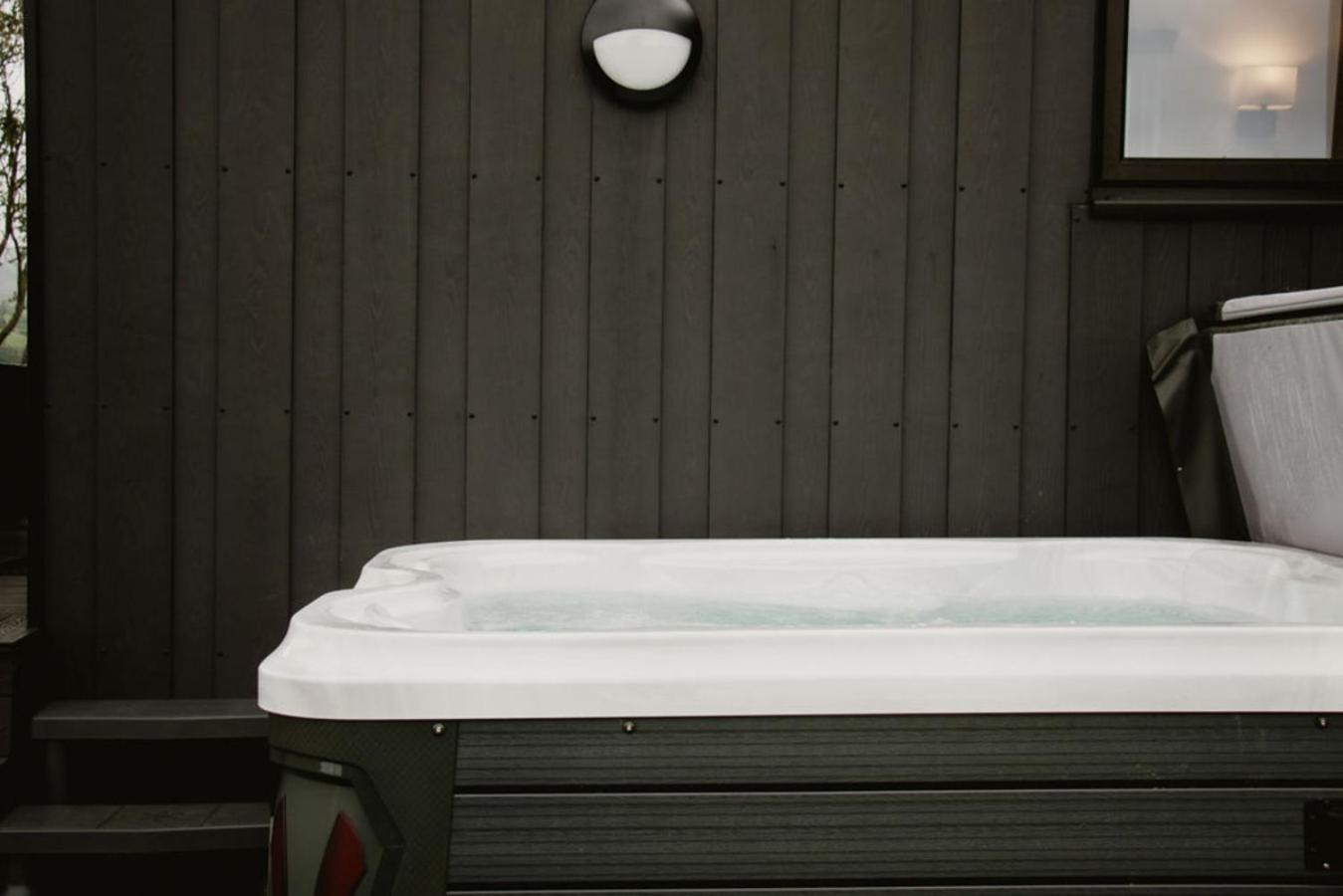 Luxury 2 Bedroom Glamping Pod With Hot Tub At Aganmore Farm Glamping - Pod 2 Ballycastle Exterior foto